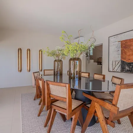 Azureenne De La Nartelle Villa