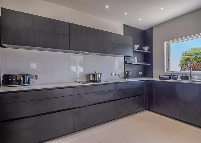 ヴィラ Azureenne De La Nartelle サント・マキシム