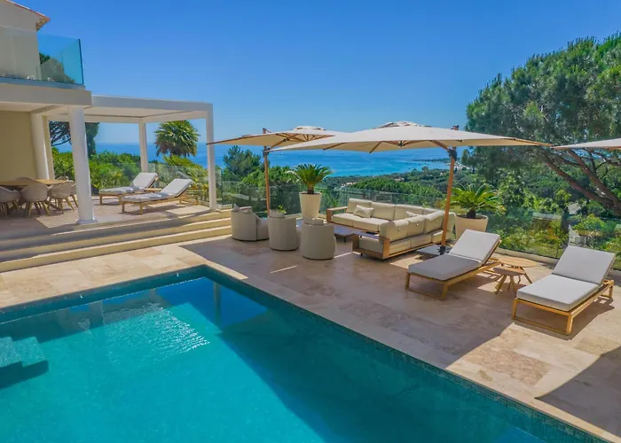 Azureenne De La Nartelle * サント・マキシム