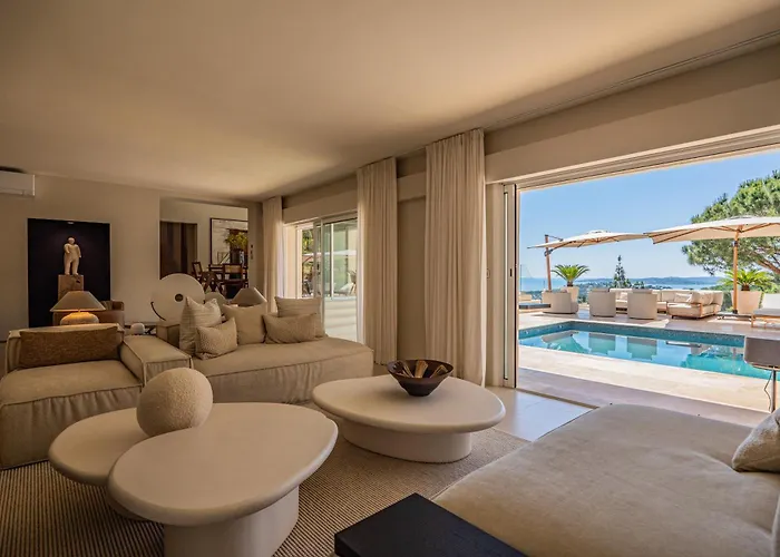 Azureenne De La Nartelle ヴィラ *