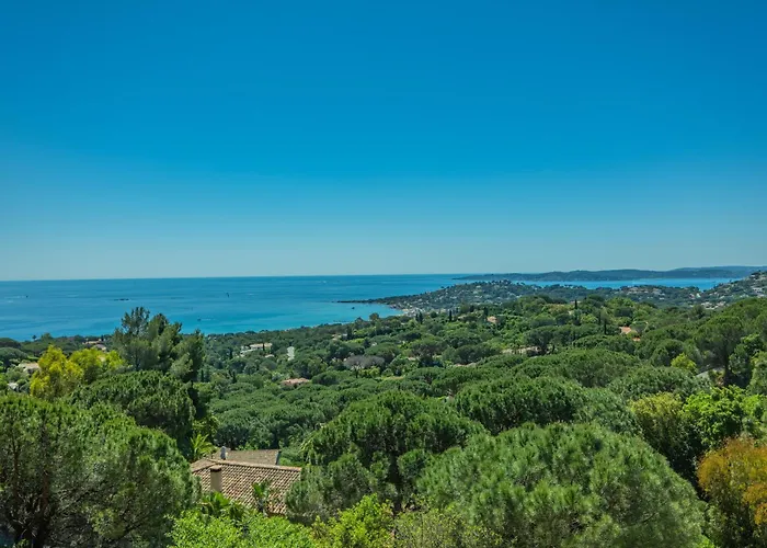 Azureenne De La Nartelle ヴィラ