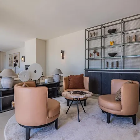 Azureenne De La Nartelle Villa *