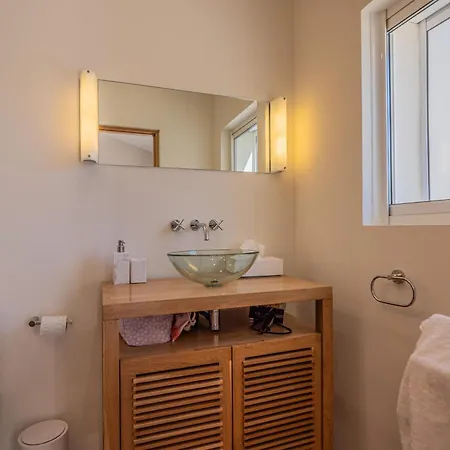 Villa Azuréenne De La Nartelle *